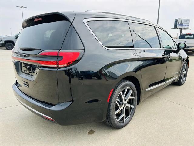 2027 Chrysler Pacifica Pinnacle