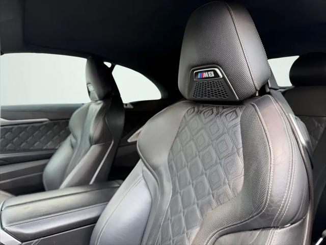 2020 BMW M8 Standard