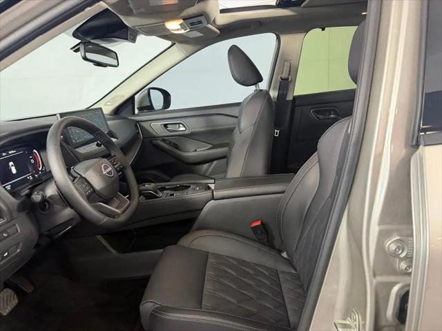 2025 Nissan Rogue Platinum FWD