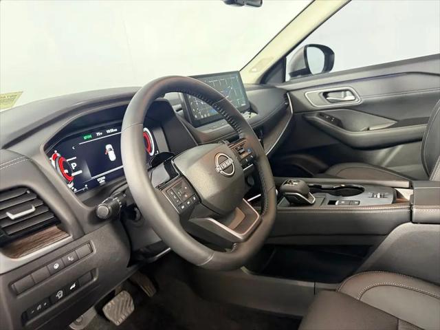 2025 Nissan Rogue Platinum FWD