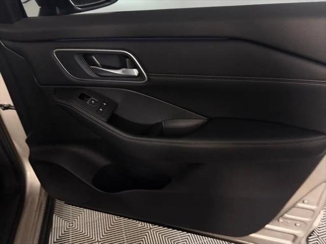 2025 Nissan Rogue Platinum FWD