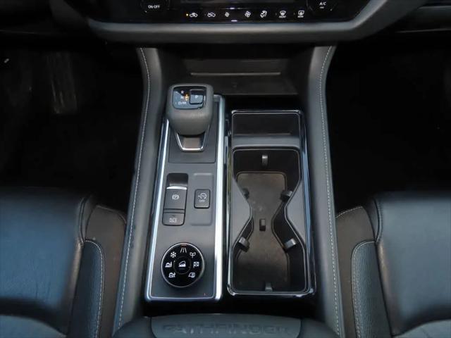 2024 Nissan Pathfinder SL 4WD