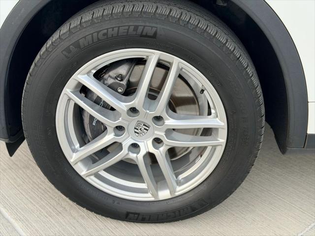 2016 Porsche Cayenne Sport Utility 4D