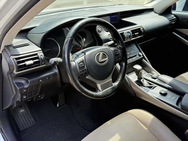 2017 Lexus IS 300 300