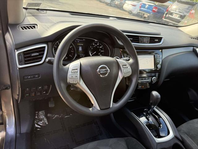 2015 Nissan Rogue SV 2015 Nissan Rogue SV