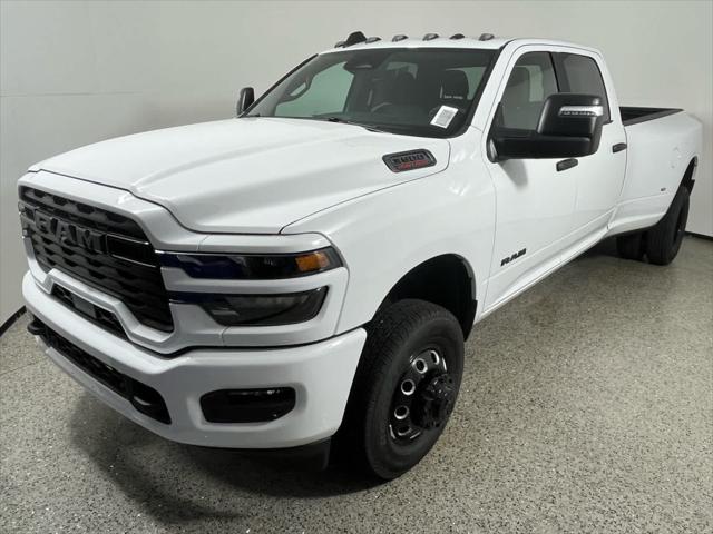 2026 RAM 3500 RAM 3500 BIG HORN CREW CAB 4X4 8 BOX