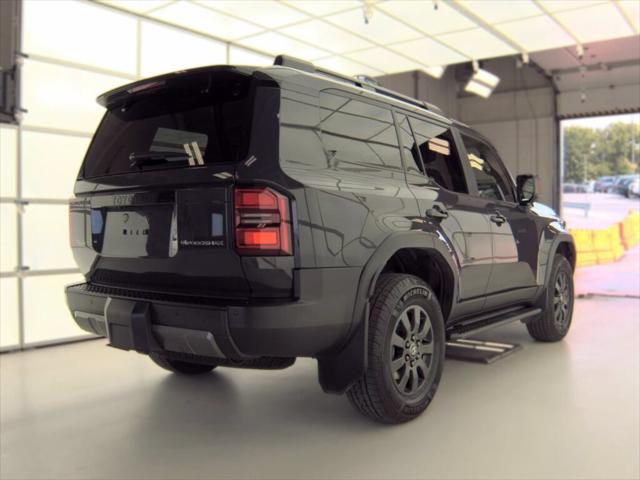 2026 Toyota Land Cruiser 4dr 4WD 2026 Toyota Land Cruiser 4dr 4WD