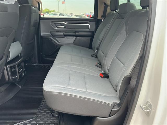 2019 Ram 1500 Big Horn/Lone Star Crew Cab 4x4 64 Box