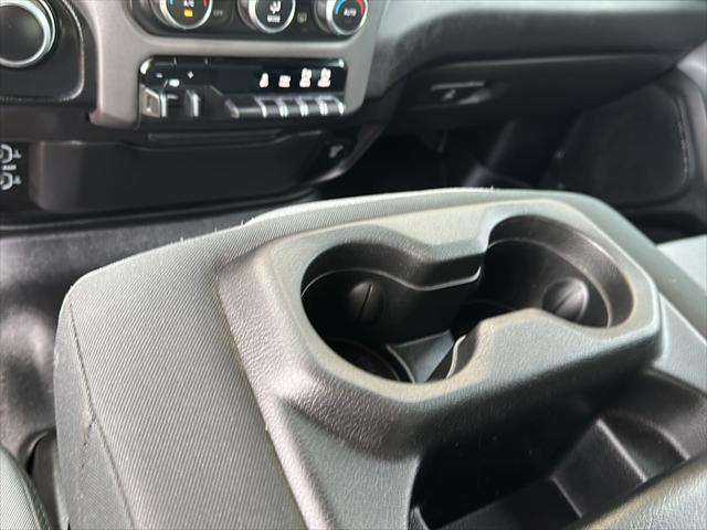 2019 Ram 1500 Big Horn/Lone Star Crew Cab 4x4 64 Box
