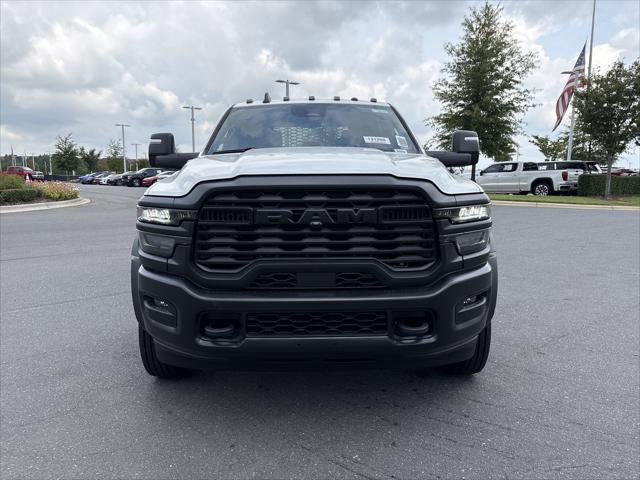 2026 RAM 5500 Chassis RAM 5500 TRADESMAN CHASSIS CREW CAB 4X4 60 CA