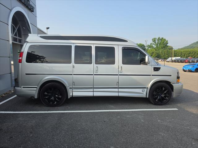 2021 Chevrolet Express Passenger RWD 2500 Regular Wheelbase LS