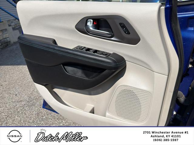 2021 Chrysler Pacifica Touring L