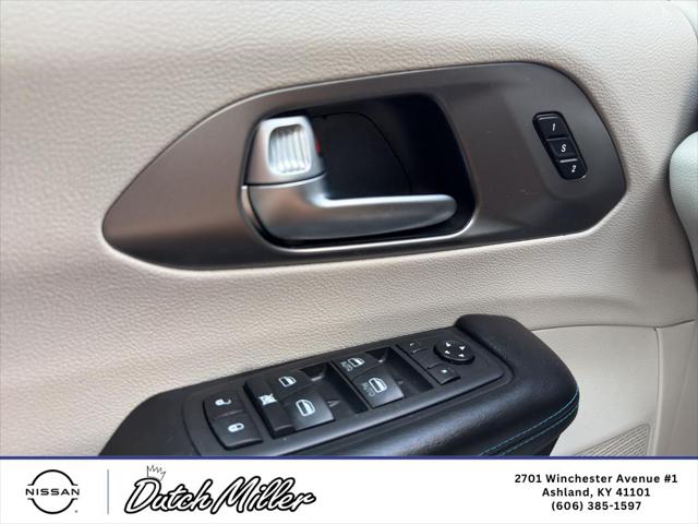 2021 Chrysler Pacifica Touring L
