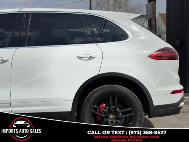 2016 Porsche Cayenne Base