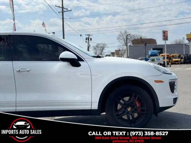 2016 Porsche Cayenne Base