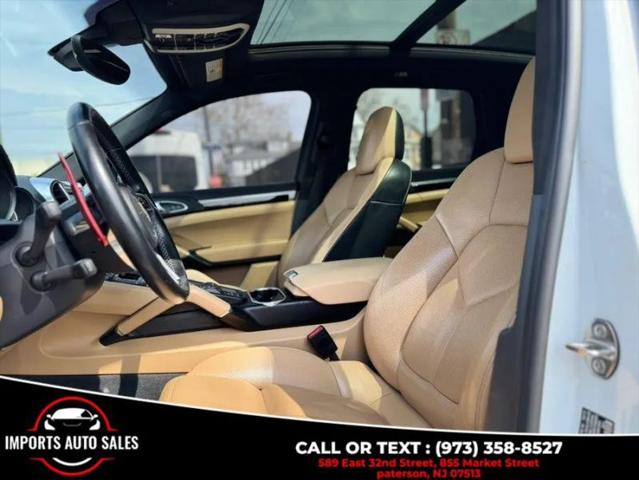 2016 Porsche Cayenne Base
