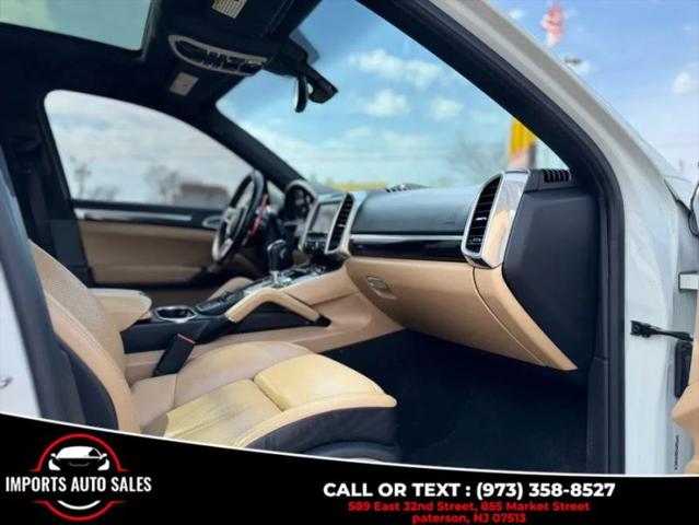 2016 Porsche Cayenne Base