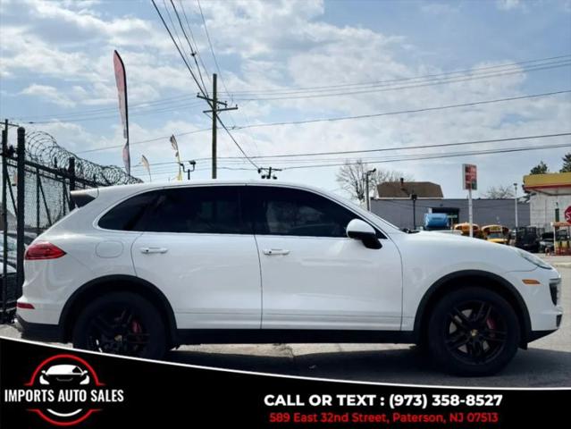 2016 Porsche Cayenne Base