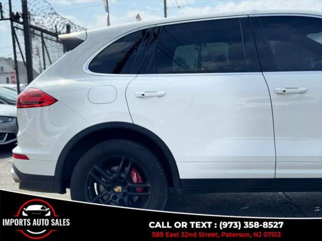 2016 Porsche Cayenne Base