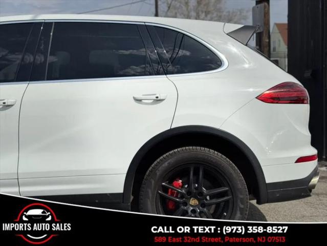 2016 Porsche Cayenne Base