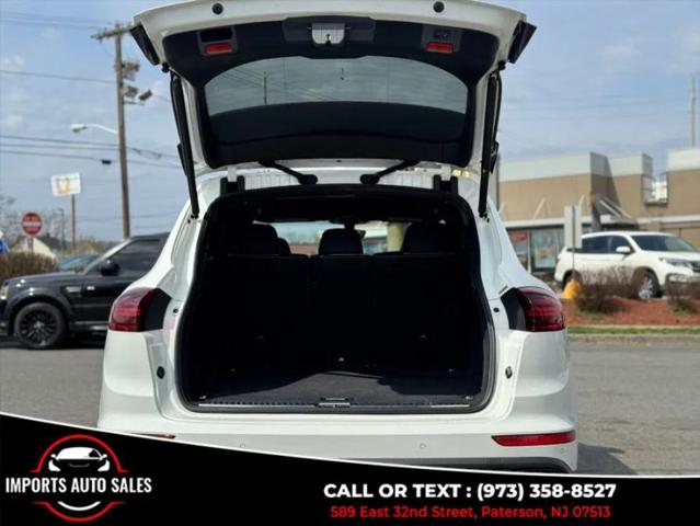 2016 Porsche Cayenne Base