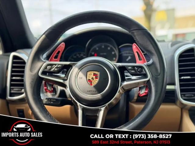 2016 Porsche Cayenne Base
