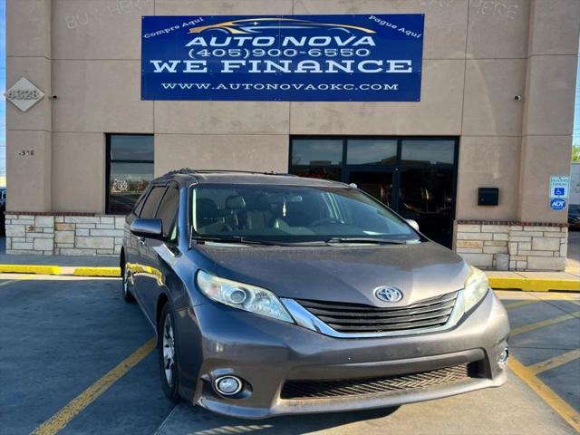 2013 Toyota Sienna SE 8 Passenger for sale in Oklahoma City, OK