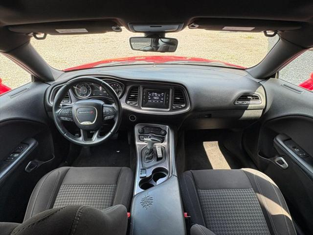 2015 Dodge Challenger SXT