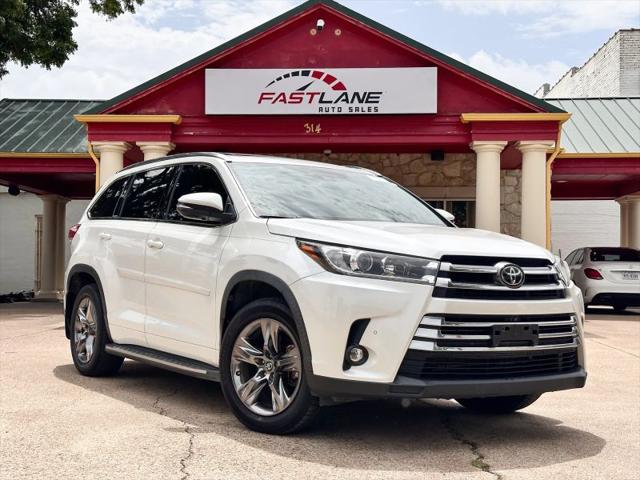 2019 Toyota Highlander Limited Platinum for sale in Waxahachie, TX