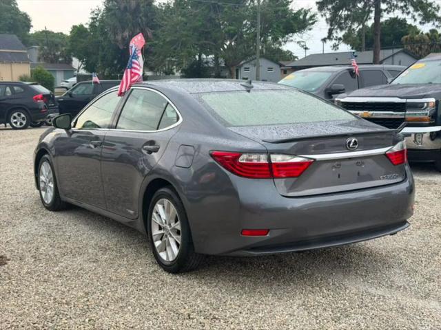 2013 Lexus ES 300h 300h