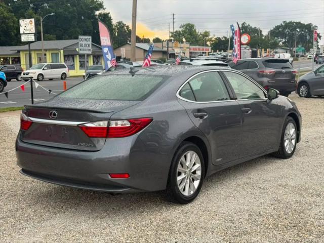 2013 Lexus ES 300h 300h