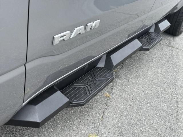 2019 Ram 1500 Big Horn/Lone Star Crew Cab 4x4 57 Box