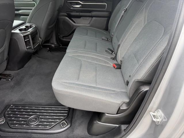 2019 Ram 1500 Big Horn/Lone Star Crew Cab 4x4 57 Box