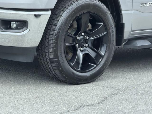 2019 Ram 1500 Big Horn/Lone Star Crew Cab 4x4 57 Box
