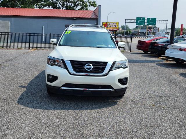 2017 Nissan Pathfinder SL