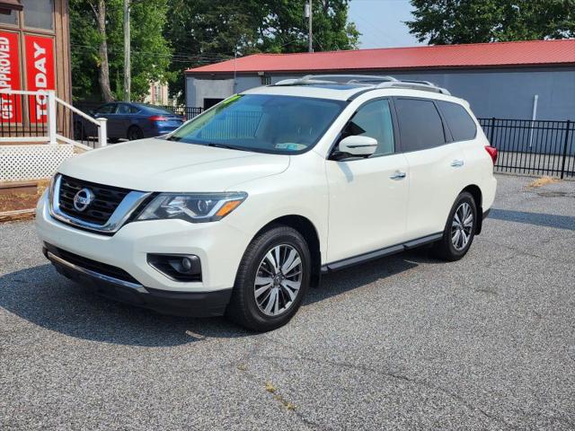 2017 Nissan Pathfinder SL