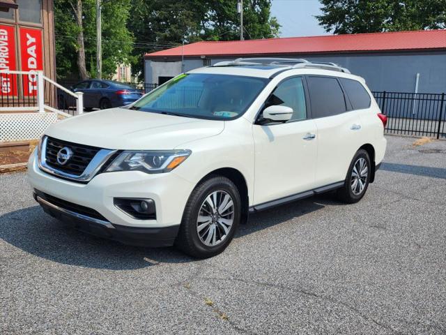 2017 Nissan Pathfinder SL