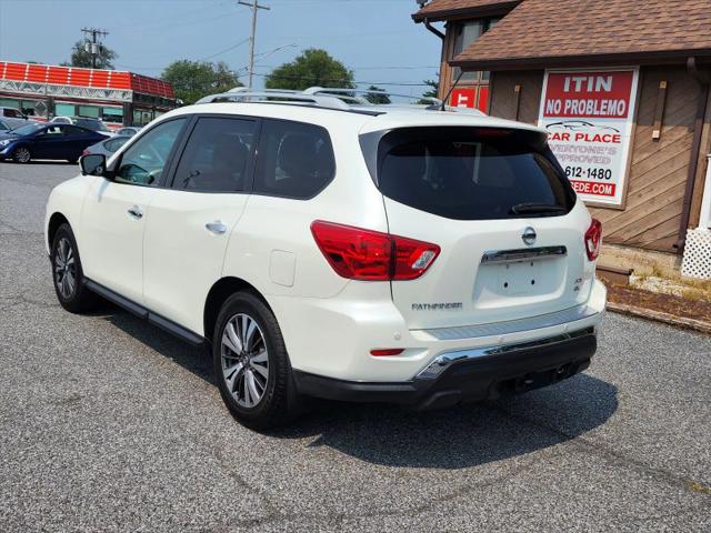 2017 Nissan Pathfinder SL