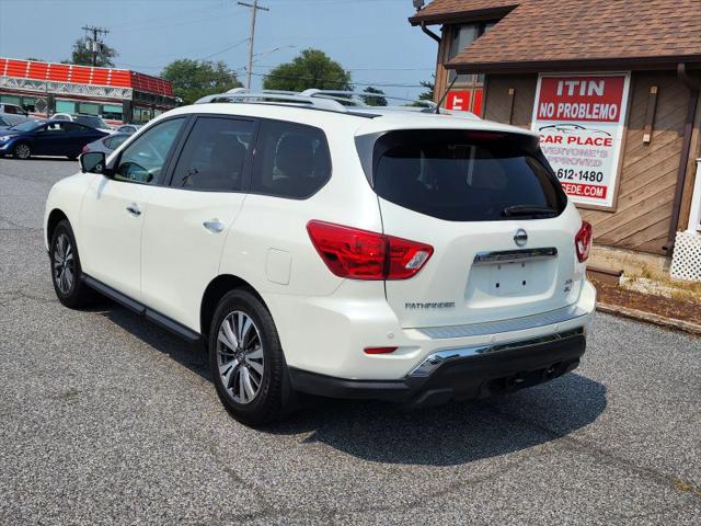 2017 Nissan Pathfinder SL