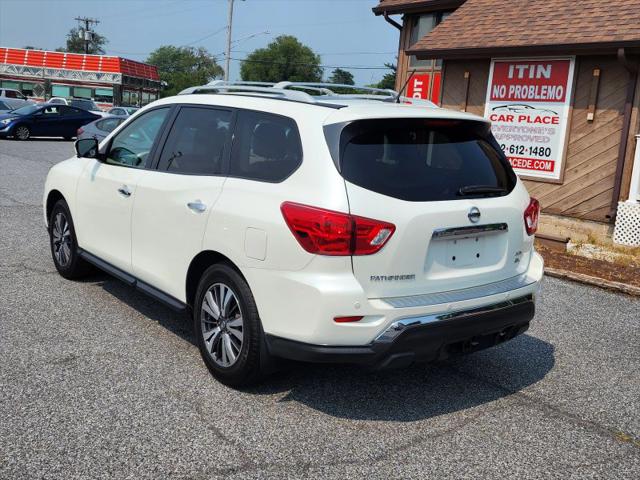 2017 Nissan Pathfinder SL
