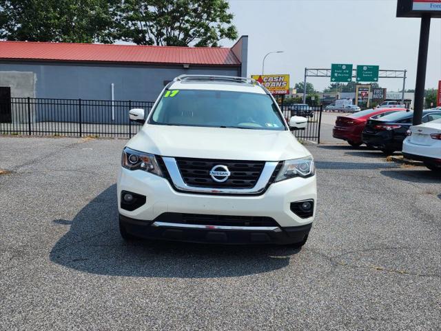 2017 Nissan Pathfinder SL