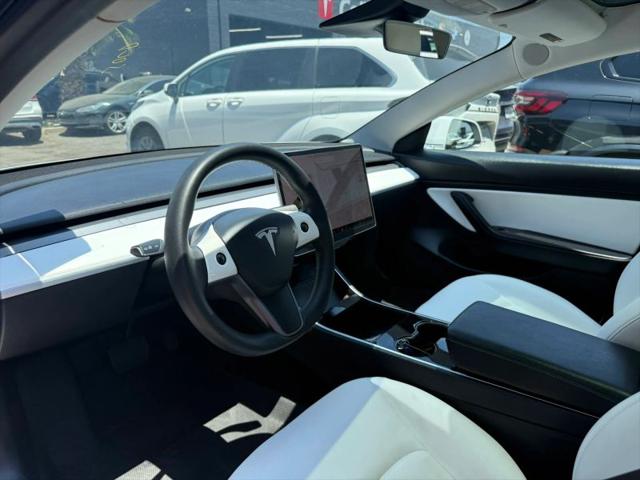 2020 Tesla Model 3 Standard Range Rear-Wheel Drive