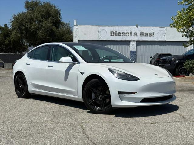 2020 Tesla Model 3 Standard Range Rear-Wheel Drive