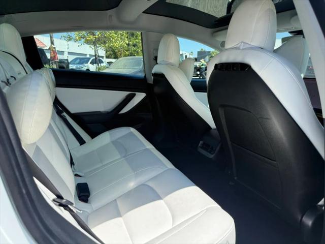 2020 Tesla Model 3 Standard Range Rear-Wheel Drive