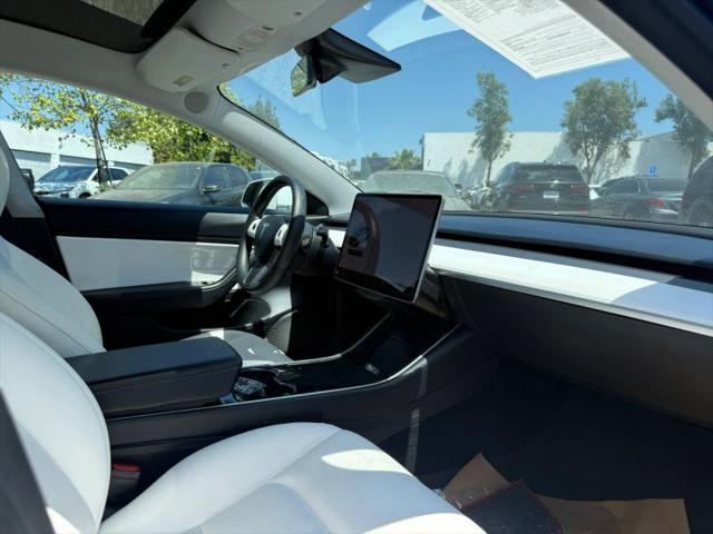 2020 Tesla Model 3 Standard Range Rear-Wheel Drive