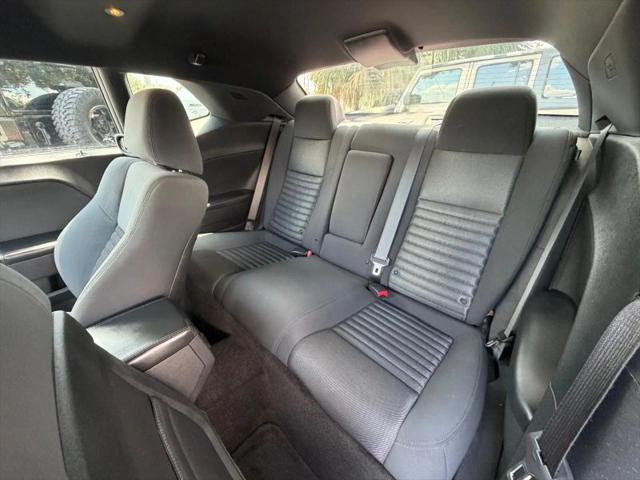 2012 Dodge Challenger SXT