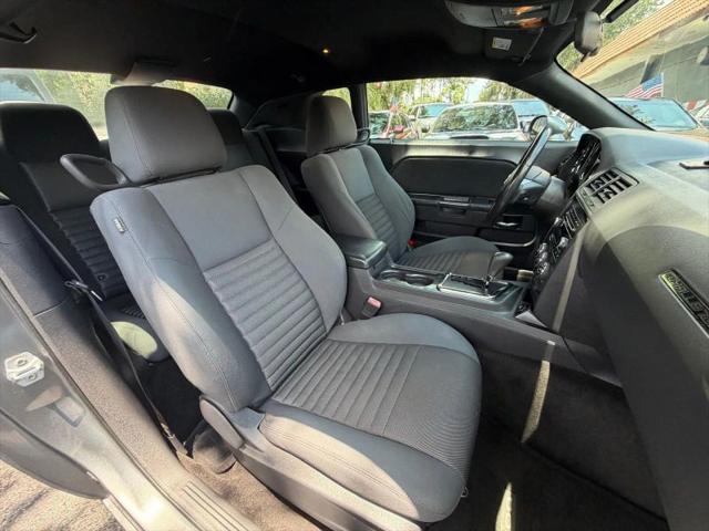 2012 Dodge Challenger SXT