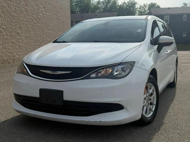 2017 Chrysler Pacifica Touring for sale in Radcliff, KY