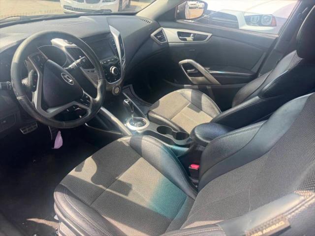 2013 Hyundai Veloster Base w/Black