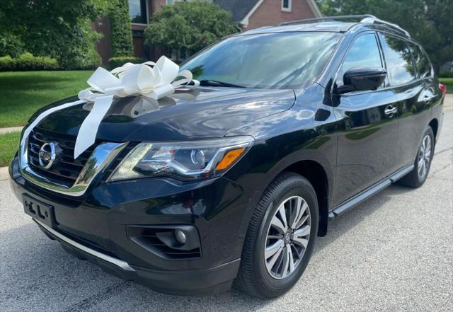 2017 Nissan Pathfinder SL for sale in Indianapolis, IN